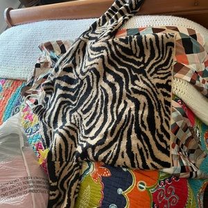 Forever 21 sweater worn once